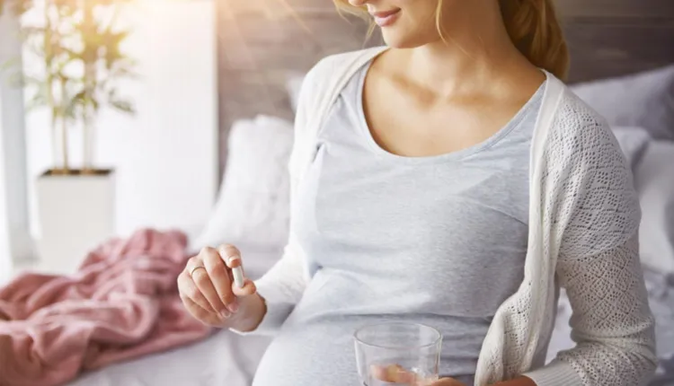 تأثير مكملات اليود على الحامل وأهمية اليود للحامل والجنين