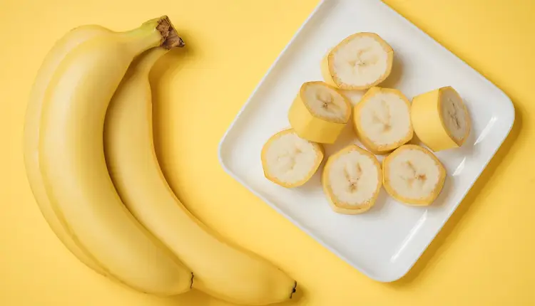 فوائد تناول الموز والأضرار الناجمة عن الإكثار منه
